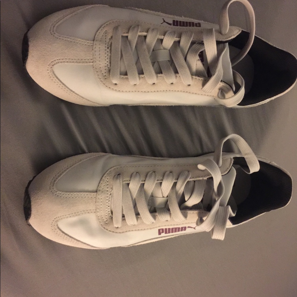 Puma Sneakers